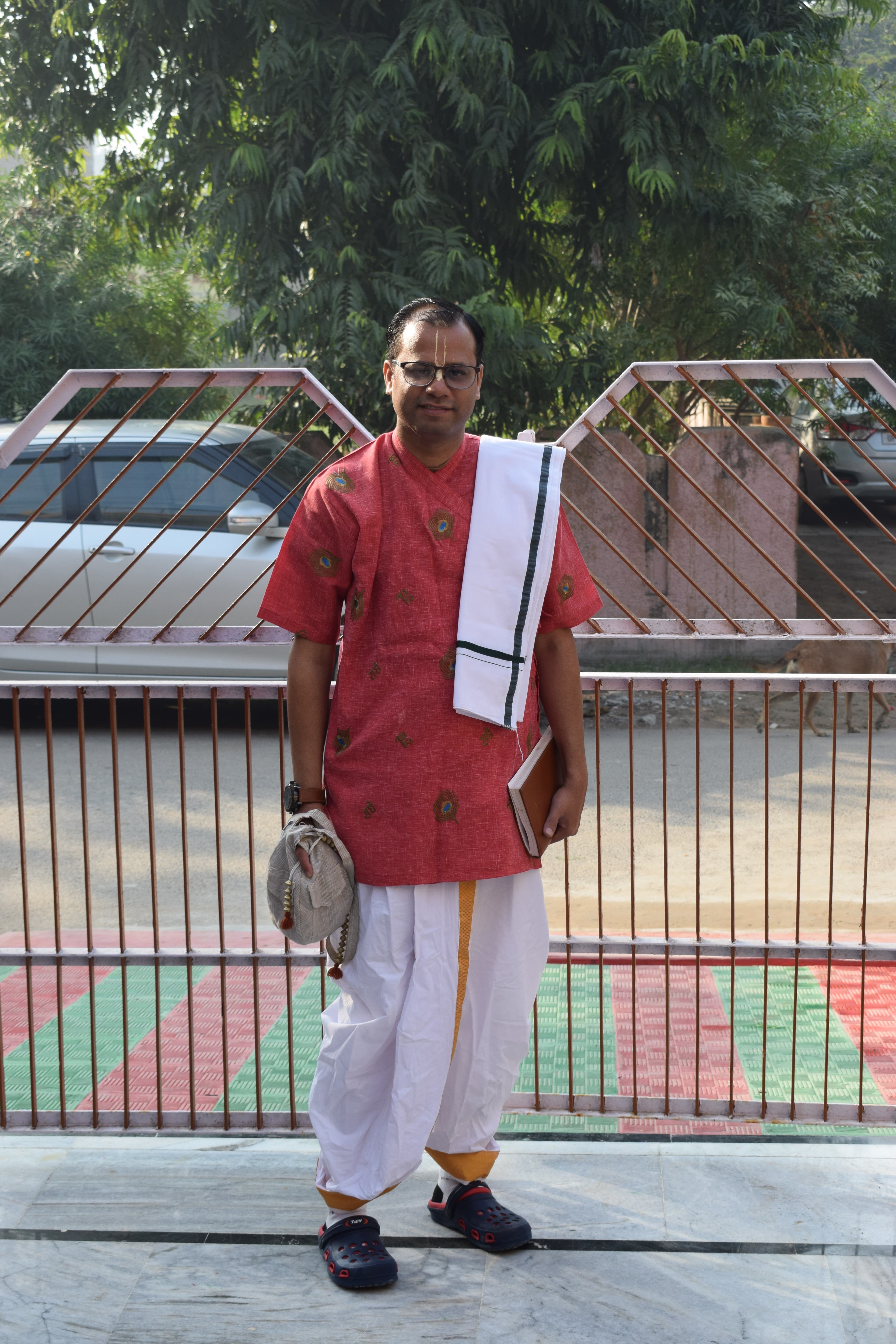 Mr. Vikalp Chaturvedi — Founder & Director